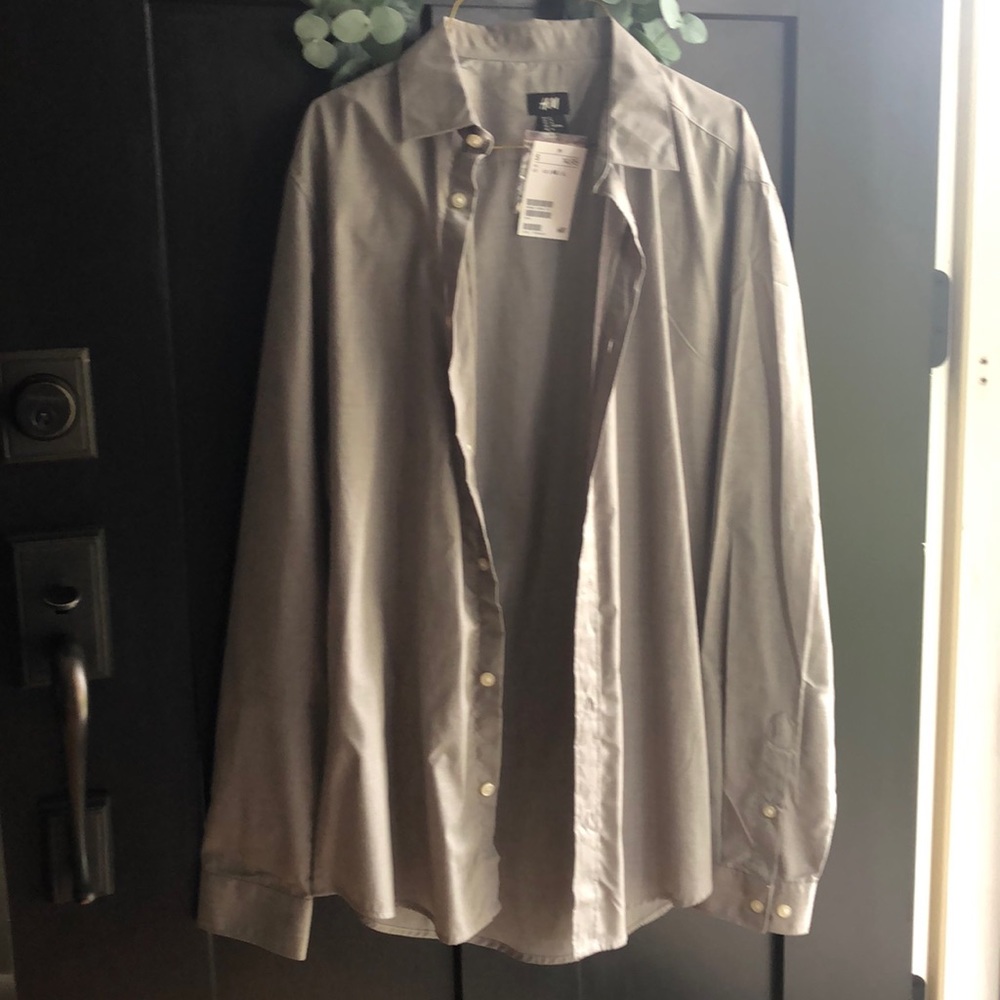 Men’s H&M button up shirt